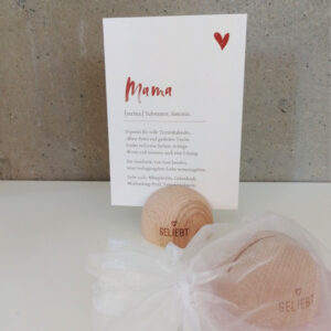 Postkarte mit Ständer "Geliebt"